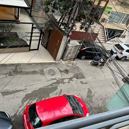 Art R Apartment טיראנה