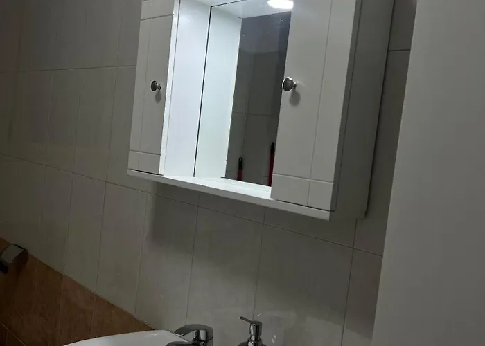 Art R Lägenhet Tirana